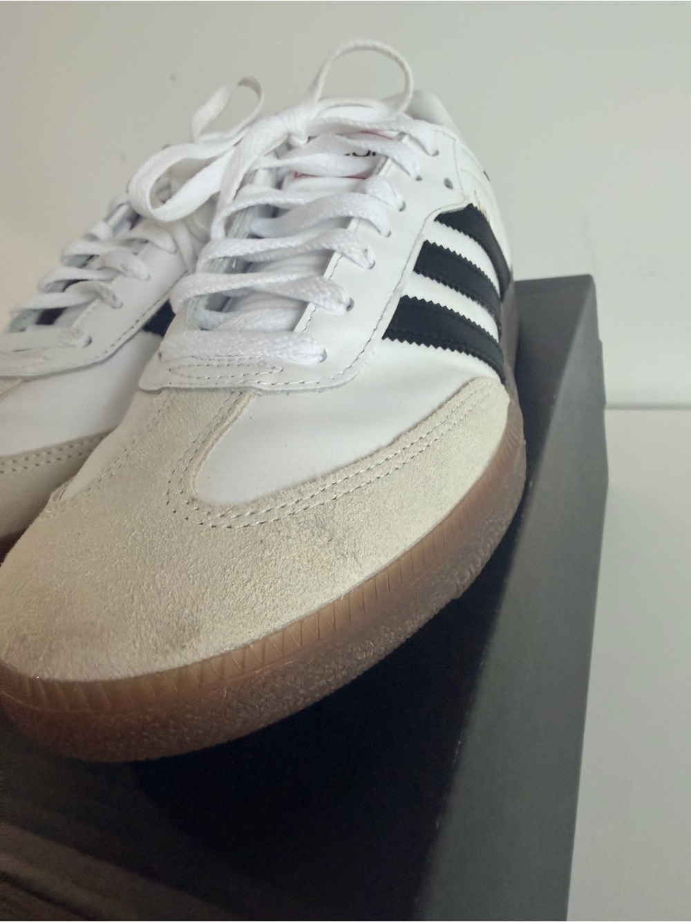 Adidas - Picture 5 of 8